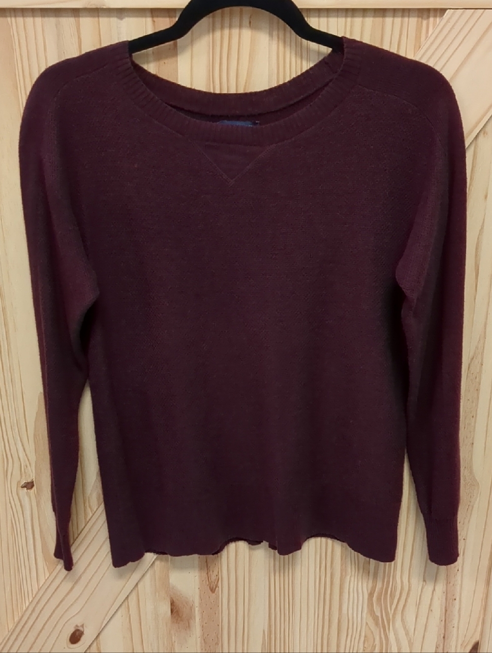 American Eagle Outfitters Women's Burgundy Sweater